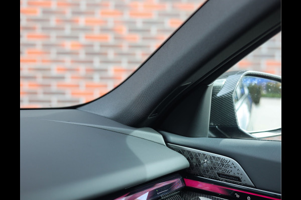 BMW 5 Serie Touring 550e xDrive | M Performance - Pano - Trekhaak