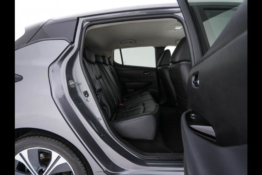 Nissan Leaf 3.Zero Limited Edition 62 kWh {SOH-93%} (INCL-BTW) Aut. *LEATHER | ADAPTIVE-CRUISE | FULL-LED | DIGI-COCKPIT | TOPVIEW | BOSE-AUDIO | KEYLESS | DAB+ | BLINDSPOT | ECC | PDC | HEATED-COMFORTSEATS | 17"ALU*