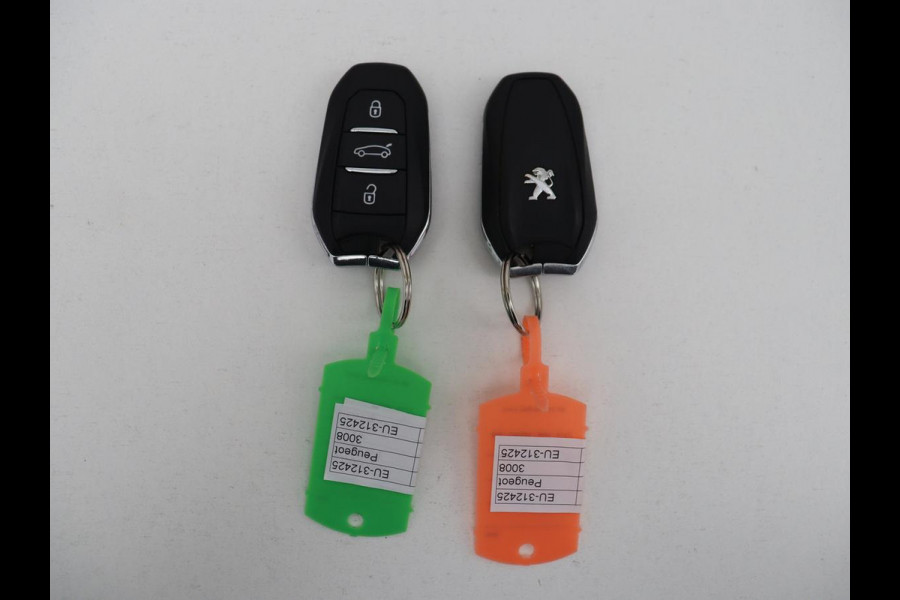 Peugeot 3008 1.6 HYbrid 225 GT Line | Stoelverwarming | Adaptive cruise | Alcantara | Camera | Carplay | 19'' | Dodehoek detectie | Navigatie | Full LED | Parkeerhulp | Climate control | PHEV | Plug In