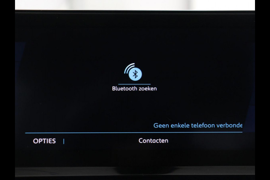 Peugeot 3008 1.6 HYbrid 225 GT Line | Stoelverwarming | Adaptive cruise | Alcantara | Camera | Carplay | 19'' | Dodehoek detectie | Navigatie | Full LED | Parkeerhulp | Climate control | PHEV | Plug In