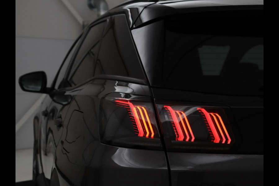 Peugeot 3008 1.6 HYbrid 225 GT Line | Stoelverwarming | Adaptive cruise | Alcantara | Camera | Carplay | 19'' | Dodehoek detectie | Navigatie | Full LED | Parkeerhulp | Climate control | PHEV | Plug In