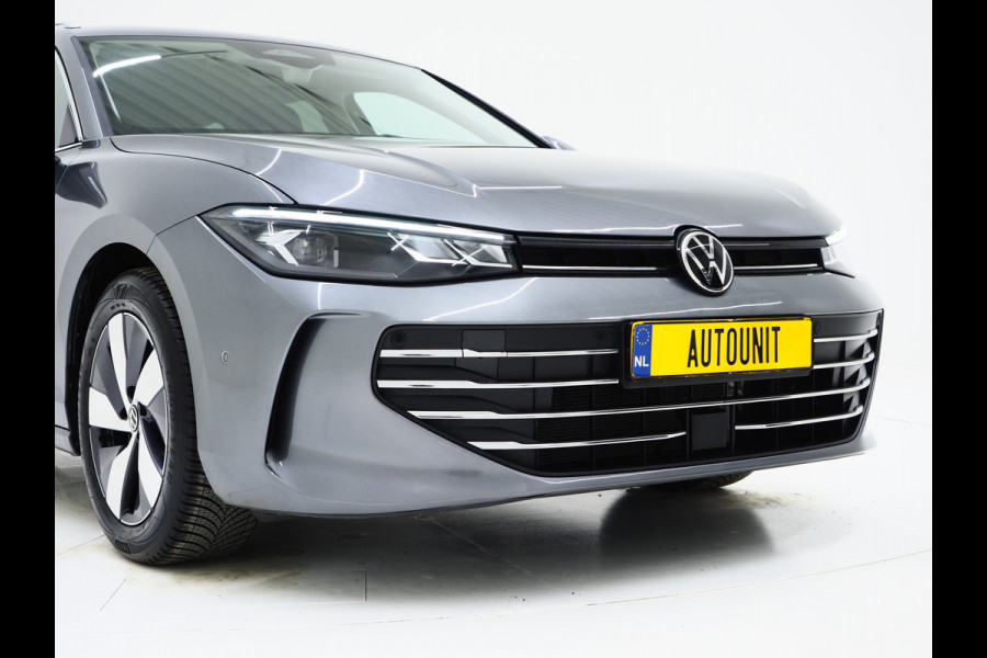 Volkswagen Passat Variant 1.5 eHybrid 204PK | Leder/Alcantara | Massage | Trekhaak | HUD | Camera | Adaptive Cruise | Sfeerlicht | Carplay