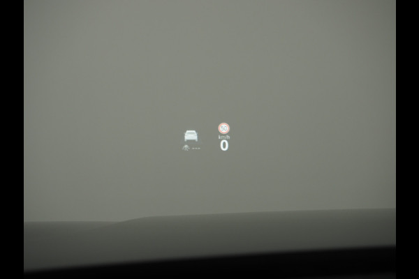 Volkswagen Passat Variant 1.5 eHybrid 204PK | Leder/Alcantara | Massage | Trekhaak | HUD | Camera | Adaptive Cruise | Sfeerlicht | Carplay