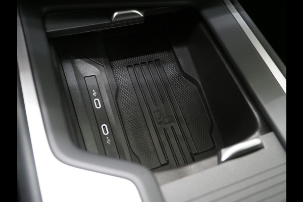 Volkswagen Passat Variant 1.5 eHybrid 204PK | Leder/Alcantara | Massage | Trekhaak | HUD | Camera | Adaptive Cruise | Sfeerlicht | Carplay