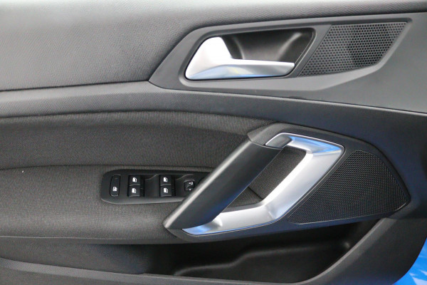 Peugeot 308 SW 1.2*MASSAGE*130PK*AUTOM.*ECC*CRUISE*CAMERA*CARPLAY