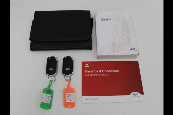 Kia Ceed 1.0 T-GDi GT-Line Edition | Carplay | Camera | Navigatie | Climate control | Parkeerhulp | Cruise control | Bluetooth | 17'' | DAB