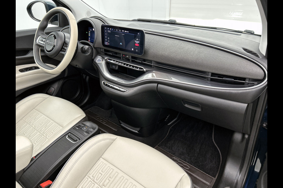 Fiat 500E CABRIO La Prima 119PK / 42 kWh / SOH 88% / Leder / Adap-Cruise / Pdc+Camera / Navigatie / Airco-ecc. / Apple Carplay Android / Apk 11-2026