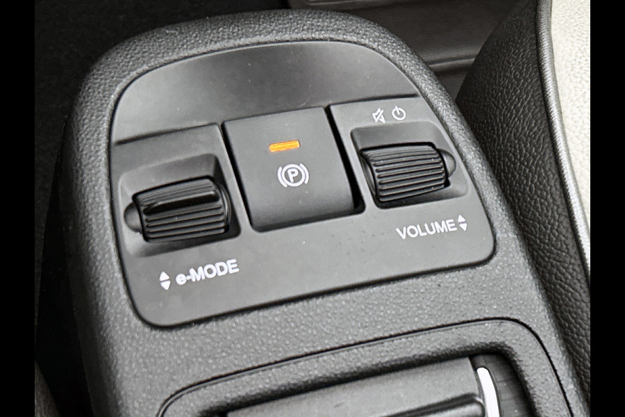 Fiat 500E CABRIO La Prima 119PK / 42 kWh / SOH 88% / Leder / Adap-Cruise / Pdc+Camera / Navigatie / Airco-ecc. / Apple Carplay Android / Apk 11-2026