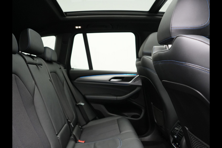 BMW X3 xDrive30e M Sport PHEV 293pk Dealer O.H. | Panodak | Head Up | Camera | Lederen Sportstoelen Verwarmd | Sfeerverlichting | Keyless | Blis | Virtual | Navigatie | DAB | Plug In Hybrid