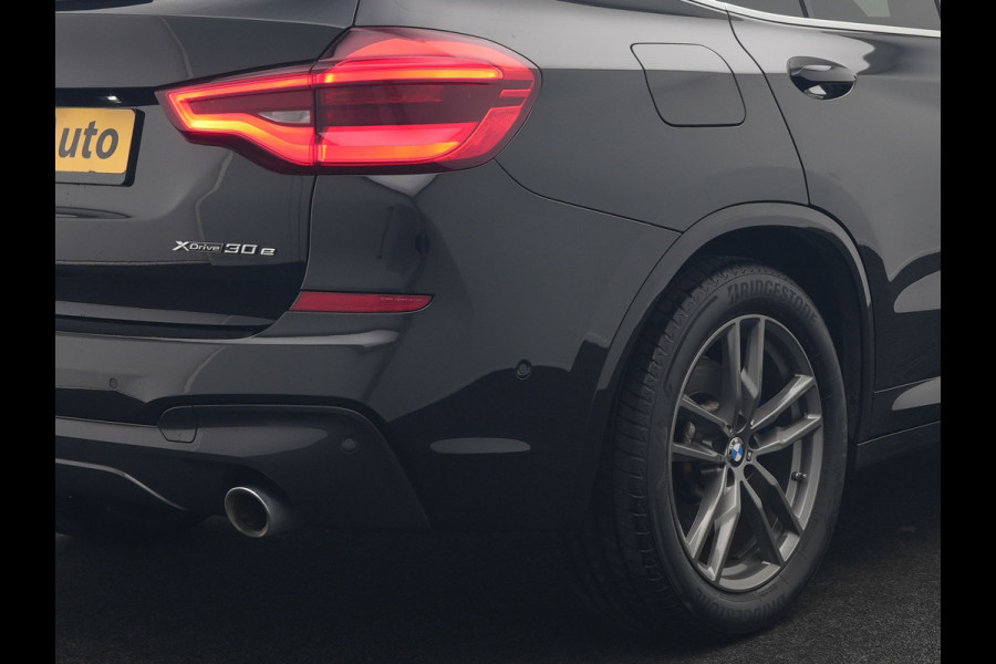 BMW X3 xDrive30e M Sport PHEV 293pk Dealer O.H. | Panodak | Head Up | Camera | Lederen Sportstoelen Verwarmd | Sfeerverlichting | Keyless | Blis | Virtual | Navigatie | DAB | Plug In Hybrid