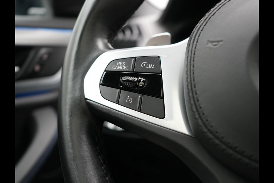 BMW X3 xDrive30e M Sport PHEV 293pk Dealer O.H. | Panodak | Head Up | Camera | Lederen Sportstoelen Verwarmd | Sfeerverlichting | Keyless | Blis | Virtual | Navigatie | DAB | Plug In Hybrid