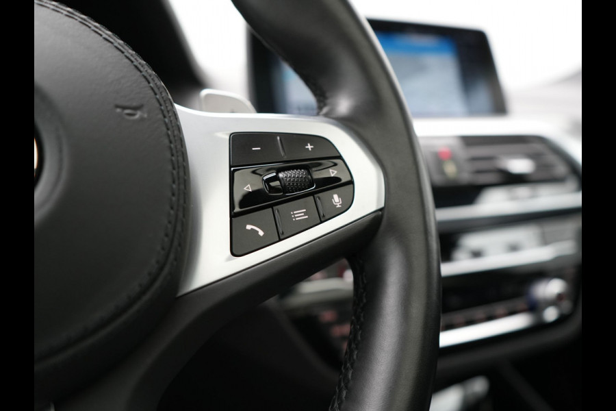 BMW X3 xDrive30e M Sport PHEV 293pk Dealer O.H. | Panodak | Head Up | Camera | Lederen Sportstoelen Verwarmd | Sfeerverlichting | Keyless | Blis | Virtual | Navigatie | DAB | Plug In Hybrid