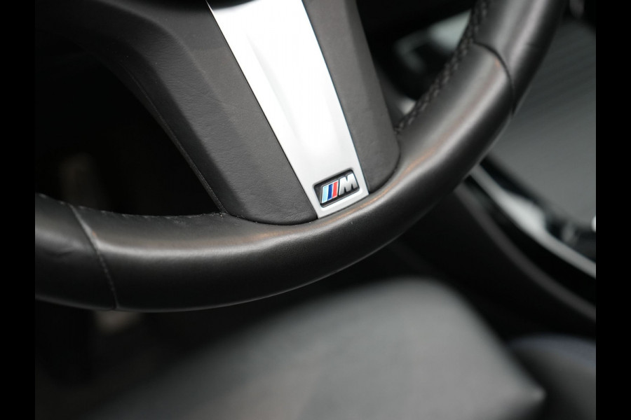 BMW X3 xDrive30e M Sport PHEV 293pk Dealer O.H. | Panodak | Head Up | Camera | Lederen Sportstoelen Verwarmd | Sfeerverlichting | Keyless | Blis | Virtual | Navigatie | DAB | Plug In Hybrid
