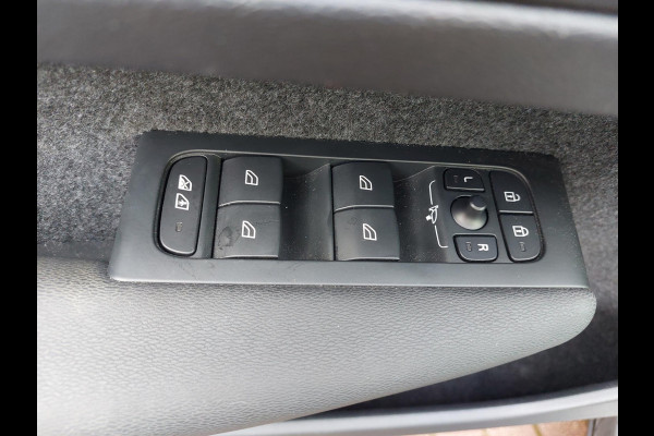 Volvo XC40 1.5 T4 Plug-in hybrid Core Bright | WinterPack | Camera | NAP