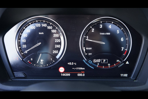 BMW X1 SDrive20i M Sport Shadowline CAMERA-CLIMA-CRUISE-FULL LED-HEADUP-LEDER-NAVIGATIE-PANORAMA-STOELVERWARMING-TREKHAAK