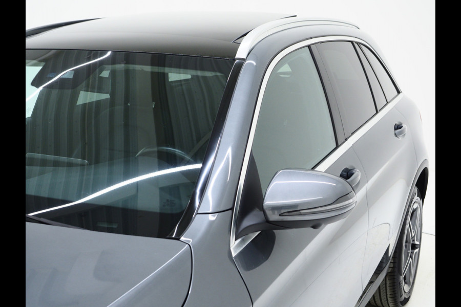 Mercedes-Benz GLC 300e 4MATIC AMG | Panoramadak | 360 | Leder | Virtual | Stoelverwarming | Dodehoek | LED