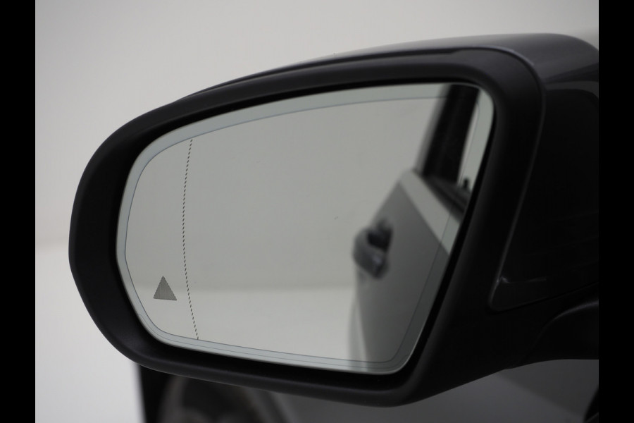 Mercedes-Benz GLC 300e 4MATIC AMG | Panoramadak | 360 | Leder | Virtual | Stoelverwarming | Dodehoek | LED