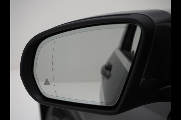 Mercedes-Benz GLC 300e 4MATIC AMG | Panoramadak | 360 | Leder | Virtual | Stoelverwarming | Dodehoek | LED