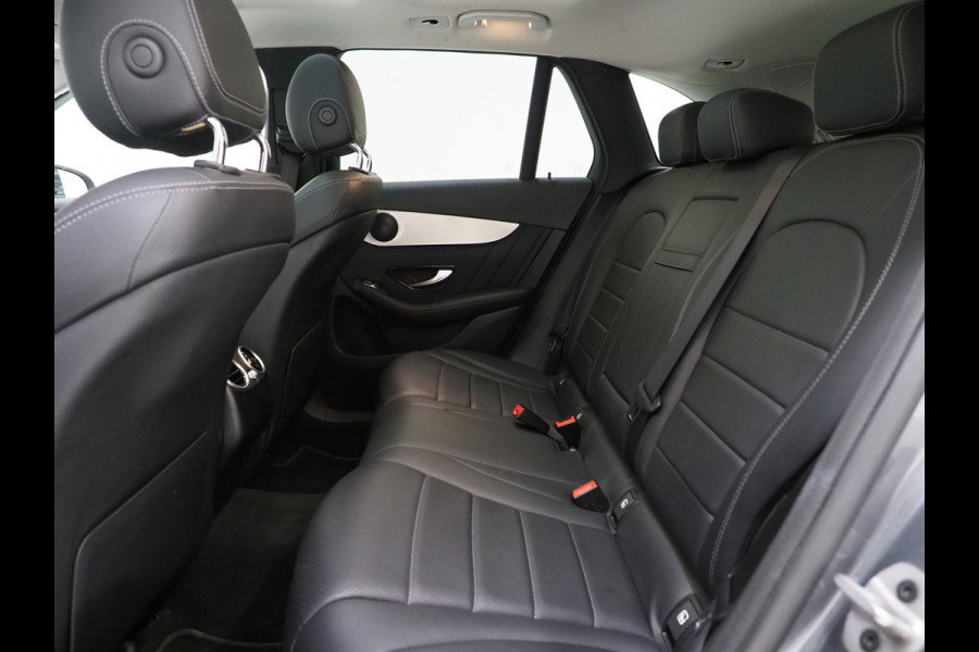 Mercedes-Benz GLC 300e 4MATIC AMG | Panoramadak | 360 | Leder | Virtual | Stoelverwarming | Dodehoek | LED