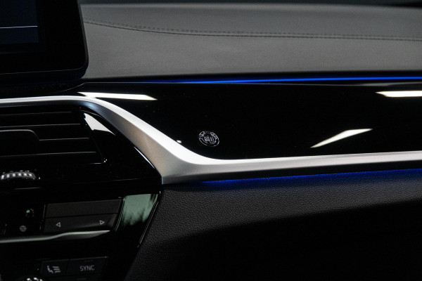 Alpina B5 Allrad *Bowers & Wilkins / Stoelventilatie + Massage / Schuif-en Kanteldak / Entertainment (TV) achterin / Laserverlichting / Surround-View*