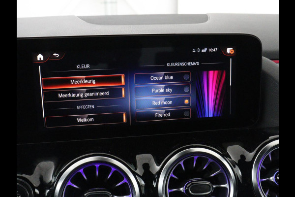 Mercedes-Benz GLA 250e AMG Night | Adaptive cruise | Stoelverwarming | Camera | Half leder | Park Assist | Leder/Alcantara | Widescreen | Sfeerverlichting | Climate control | PHEV | Plug In