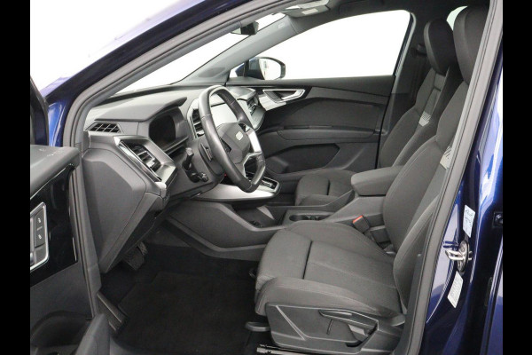 Audi Q4 e-tron 35 Launch edition Advanced 55 kWh | Warmtepomp | Stoelverwarming | Matrix LED | Carplay | Virtual Cockpit | Parkeerhulp | 19'' | Sportstoelen | Navigatie | Cruise control