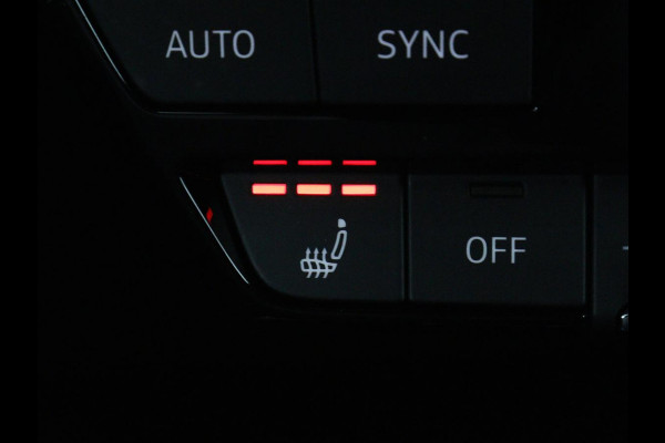 Audi Q4 e-tron 35 Launch edition Advanced 55 kWh | Warmtepomp | Stoelverwarming | Matrix LED | Carplay | Virtual Cockpit | Parkeerhulp | 19'' | Sportstoelen | Navigatie | Cruise control