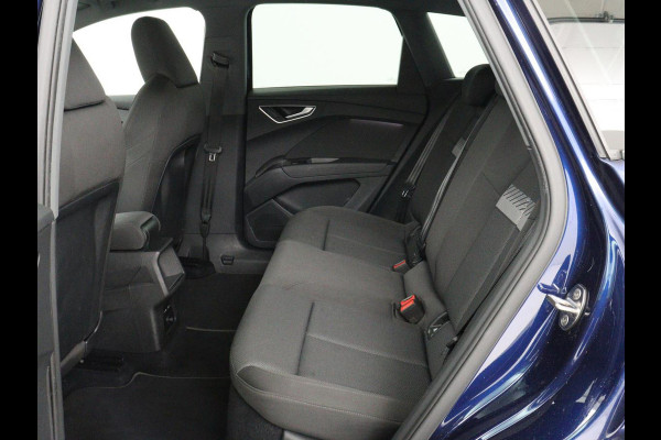 Audi Q4 e-tron 35 Launch edition Advanced 55 kWh | Warmtepomp | Stoelverwarming | Matrix LED | Carplay | Virtual Cockpit | Parkeerhulp | 19'' | Sportstoelen | Navigatie | Cruise control