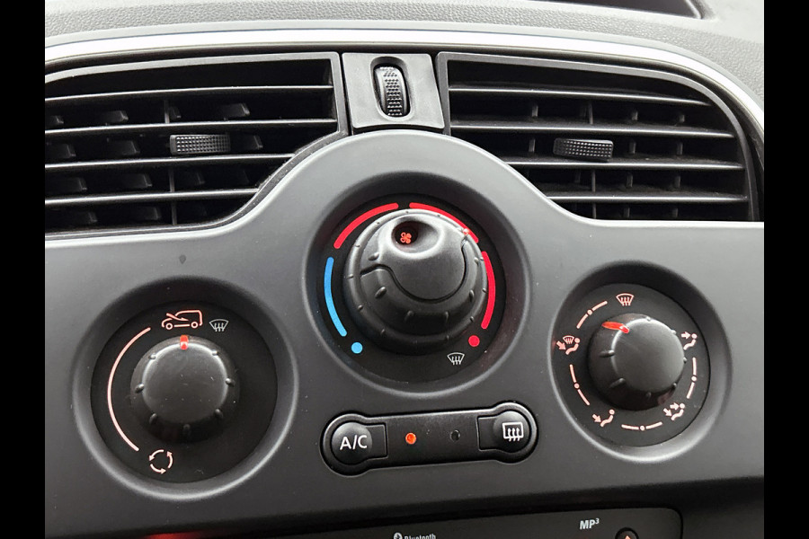 Renault Kangoo 1.5 DCi Euro6 81PK Comfort / Schuifdeur+Raam / Trekhaak / Airco / Pdc./ Navigatie / Radio multimedia / Apk 01-2027