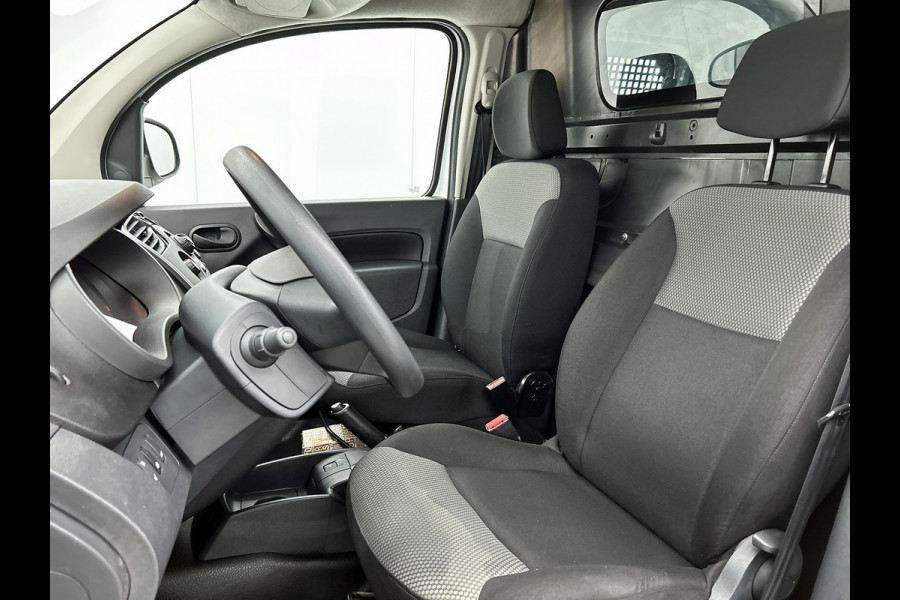 Renault Kangoo 1.5 DCi Euro6 81PK Comfort / Schuifdeur+Raam / Trekhaak / Airco / Pdc./ Navigatie / Radio multimedia / Apk 01-2027
