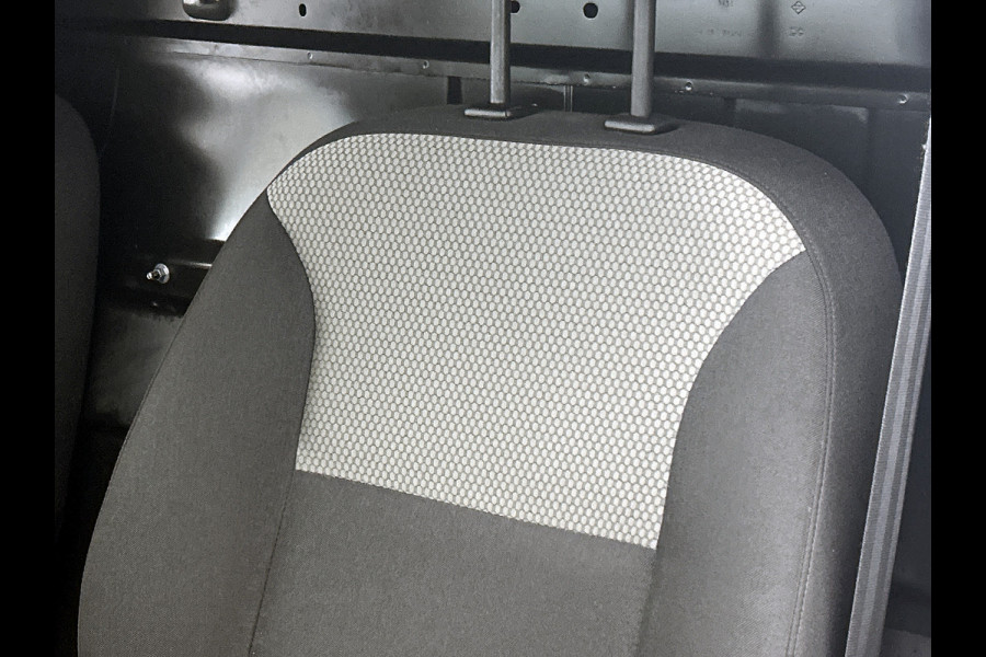 Renault Kangoo 1.5 DCi Euro6 75PK Comfort / 2x Schuifdeur / Trekhaak / Airco / Navigatie / Radio multimedia / Apk 08-2026