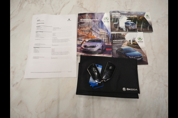 Škoda Octavia Combi 1.4 TSI iV PHEV Style | Panoramadak | Leder | Canton | HUD | Camera | Massage | Keyless | Adaptive Cruise
