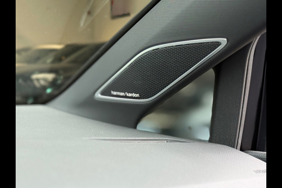 Volkswagen Golf 8 R 2.0 TSI Performance 4Motion AUTOMAAT-ACC-CAMERA-HARMAN KARDON-HEADUP-IQ LIGHT-MODE-NAVIGATIE-PANORAMA