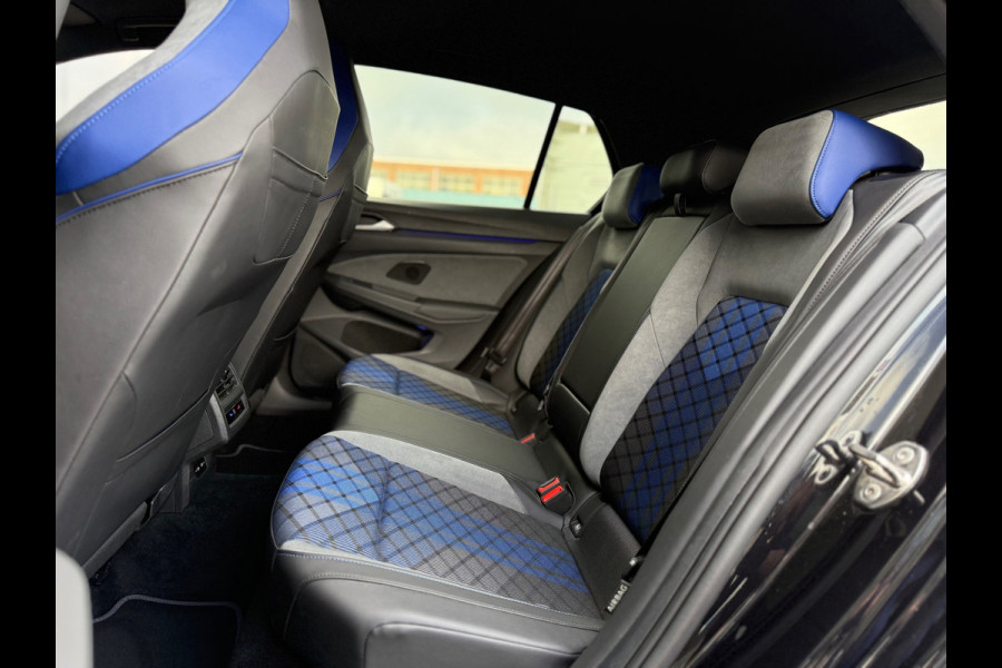 Volkswagen Golf 8 R 2.0 TSI Performance 4Motion AUTOMAAT-ACC-CAMERA-HARMAN KARDON-HEADUP-IQ LIGHT-MODE-NAVIGATIE-PANORAMA