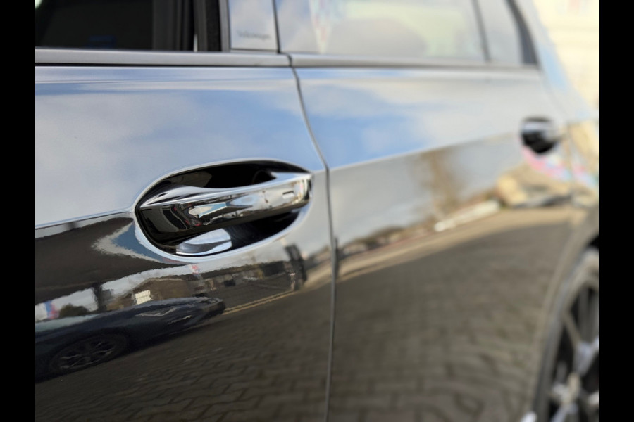 Volkswagen Golf 8 R 2.0 TSI Performance 4Motion AUTOMAAT-ACC-CAMERA-HARMAN KARDON-HEADUP-IQ LIGHT-MODE-NAVIGATIE-PANORAMA