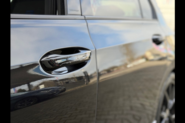 Volkswagen Golf 8 R 2.0 TSI Performance 4Motion AUTOMAAT-ACC-CAMERA-HARMAN KARDON-HEADUP-IQ LIGHT-MODE-NAVIGATIE-PANORAMA