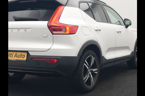 Volvo XC40 T5 Recharge R-Design PHEV 263pk Dealer O.H. | Adaptive Cruise | Camera | Lederen Sportstoelen Memory & Verwarmd | Apple Carplay | Stuur Verwarmd | 19"L.M | Virtual | Blis | Navigatie | DAB | Plug In Hybrid