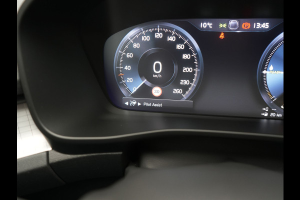 Volvo XC40 T5 Recharge R-Design PHEV 263pk Dealer O.H. | Adaptive Cruise | Camera | Lederen Sportstoelen Memory & Verwarmd | Apple Carplay | Stuur Verwarmd | 19"L.M | Virtual | Blis | Navigatie | DAB | Plug In Hybrid