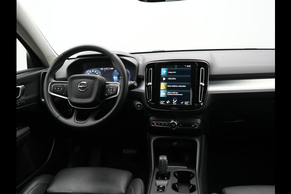 Volvo XC40 T5 Recharge R-Design PHEV 263pk Dealer O.H. | Adaptive Cruise | Camera | Lederen Sportstoelen Memory & Verwarmd | Apple Carplay | Stuur Verwarmd | 19"L.M | Virtual | Blis | Navigatie | DAB | Plug In Hybrid