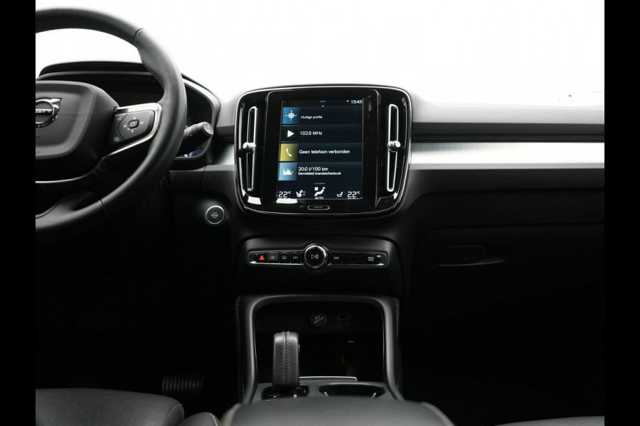 Volvo XC40 T5 Recharge R-Design PHEV 263pk Dealer O.H. | Adaptive Cruise | Camera | Lederen Sportstoelen Memory & Verwarmd | Apple Carplay | Stuur Verwarmd | 19"L.M | Virtual | Blis | Navigatie | DAB | Plug In Hybrid