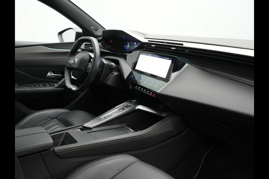 Peugeot 308 SW 1.6 GT Pack Business PHEV 225pk Dealer O.H. | Panodak | Adaptive Cruise | 360 Camera | Lederen Sportstoelen Massage & Memory | Focal Sound | Stoelen & Stuur Verwarmd | Sfeerverlichting | Apple Carplay | Keyless | Navigatie | DAB | Plug