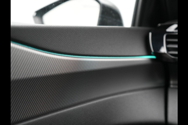 Peugeot 308 SW 1.6 GT Pack Business PHEV 225pk Dealer O.H. | Panodak | Adaptive Cruise | 360 Camera | Lederen Sportstoelen Massage & Memory | Focal Sound | Stoelen & Stuur Verwarmd | Sfeerverlichting | Apple Carplay | Keyless | Navigatie | DAB | Plug