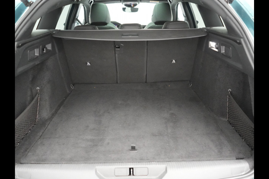 Peugeot 308 SW 1.6 GT Pack Business PHEV 225pk Dealer O.H. | Panodak | Adaptive Cruise | 360 Camera | Lederen Sportstoelen Massage & Memory | Focal Sound | Stoelen & Stuur Verwarmd | Sfeerverlichting | Apple Carplay | Keyless | Navigatie | DAB | Plug