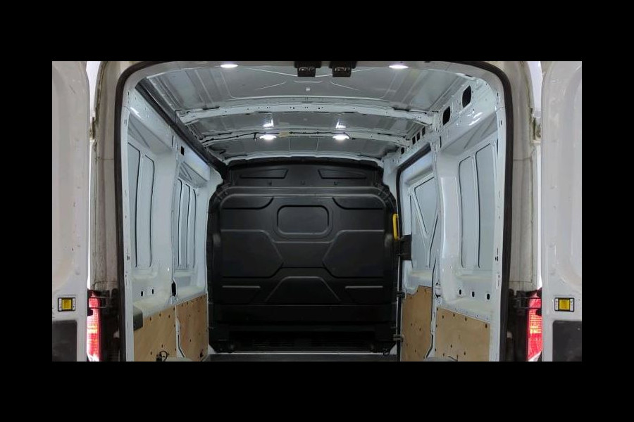 Ford Transit 2.0 TDCI L2H2 3Pers. / Pdc.V+A / Airco / Radio multimedia / Imperial / Apk 06-2025