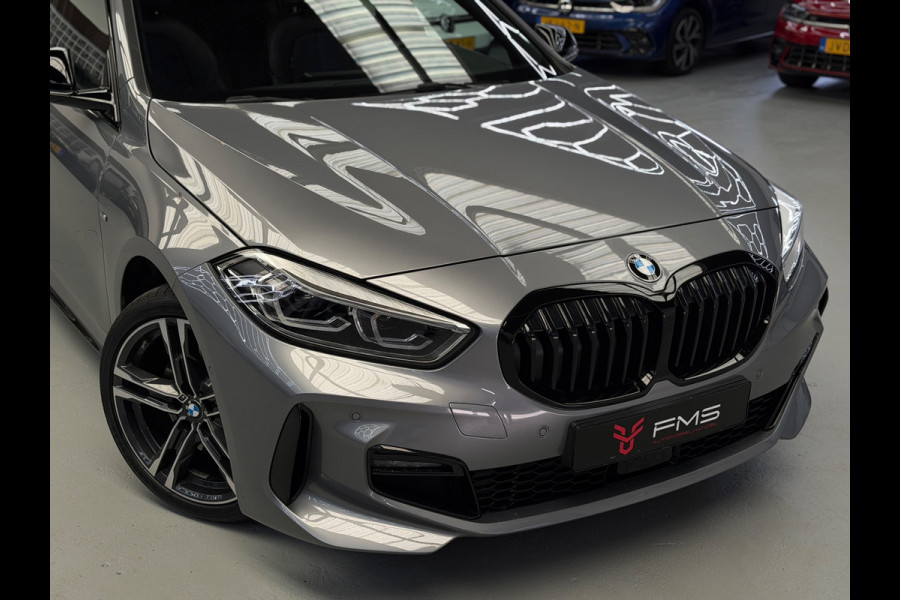 BMW 1-serie 118i M-Pakket CarPlay Panorama