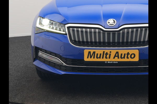 Škoda Superb Combi 1.4 TSI iV Laurin & Klemet PHEV 218pk Dealer O.H. | Trekhaak Af Fabriek | Panodak | Adaptive Cruise | 360 Camera | Lederen Sportstoelen Ventilatie & Memory & Massage | Canton Audio | Crystal LED | Stuur Verwarmd | Sfeerverlichting | Plug In