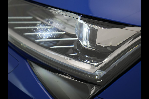 Škoda Superb Combi 1.4 TSI iV Laurin & Klemet PHEV 218pk Dealer O.H. | Trekhaak Af Fabriek | Panodak | Adaptive Cruise | 360 Camera | Lederen Sportstoelen Ventilatie & Memory & Massage | Canton Audio | Crystal LED | Stuur Verwarmd | Sfeerverlichting | Plug In