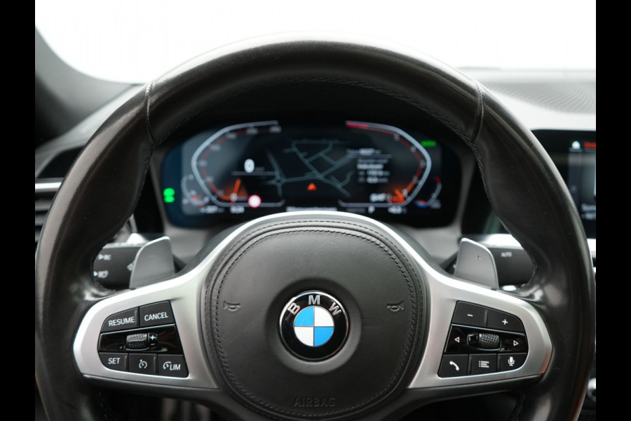 BMW 4 Serie Coupé 430i M Sport 245pk Dealer O.H Sanremo Green | Panodak | Lederen Competition Stoelen Memory & Verwarmd | Adaptive Onderstel | 360 Camera | Harman & Kardon | 19" L.M | Carbon | Apple Carplay | Navigatie | Blis | Virtual | DAB |