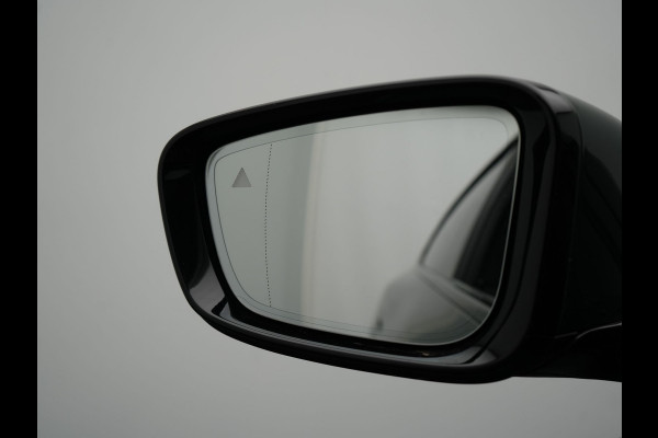 BMW 4 Serie Coupé 430i M Sport 245pk Dealer O.H Sanremo Green | Panodak | Lederen Competition Stoelen Memory & Verwarmd | Adaptive Onderstel | 360 Camera | Harman & Kardon | 19" L.M | Carbon | Apple Carplay | Navigatie | Blis | Virtual | DAB |