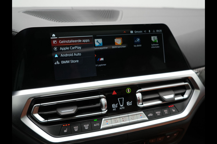 BMW 4 Serie Coupé 430i M Sport 245pk Dealer O.H Sanremo Green | Panodak | Lederen Competition Stoelen Memory & Verwarmd | Adaptive Onderstel | 360 Camera | Harman & Kardon | 19" L.M | Carbon | Apple Carplay | Navigatie | Blis | Virtual | DAB |